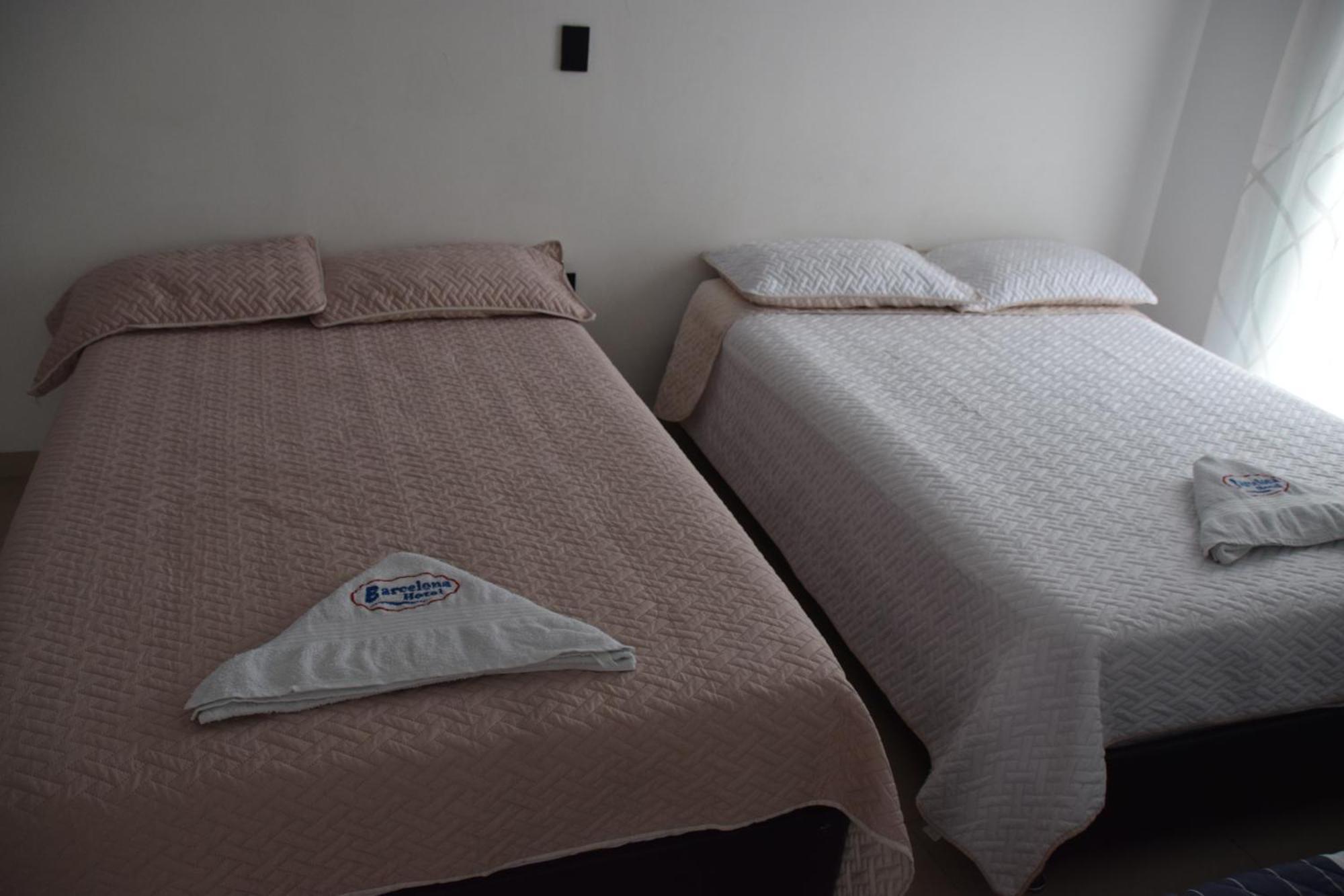 Hotel Barcelona Монтерия Экстерьер фото