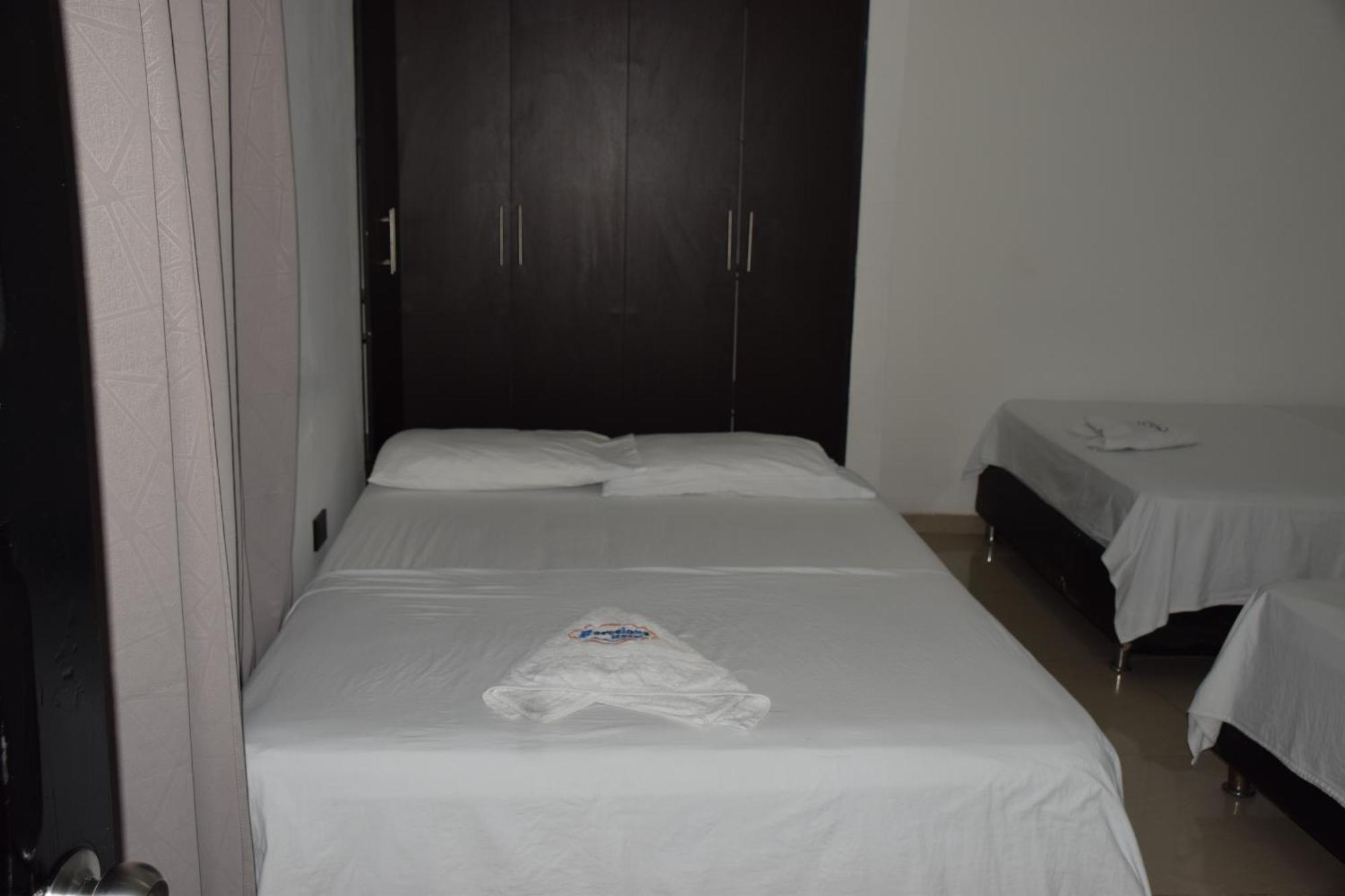 Hotel Barcelona Монтерия Экстерьер фото