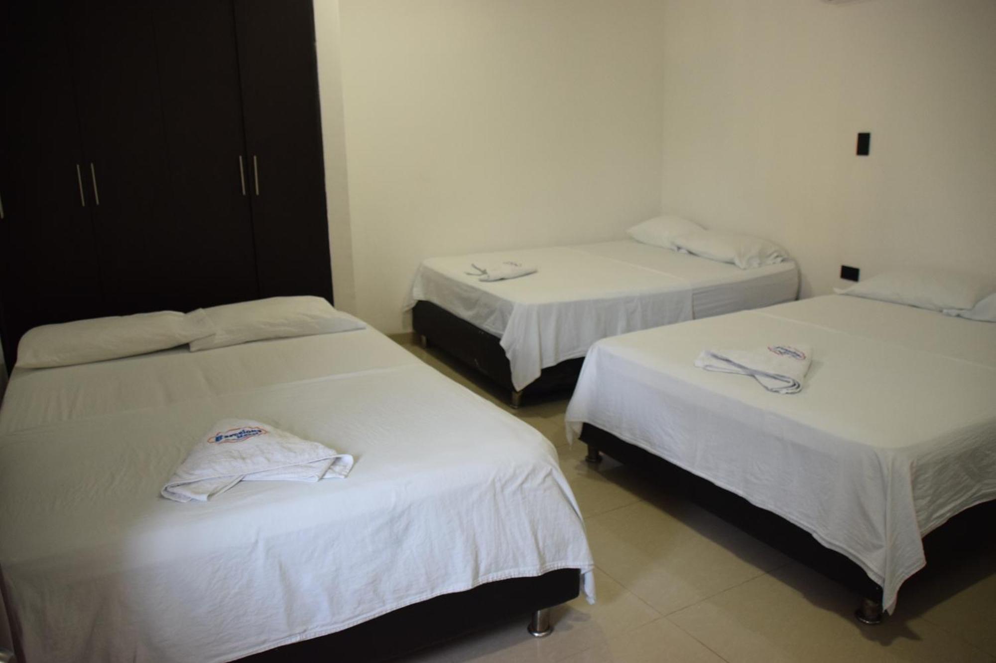 Hotel Barcelona Монтерия Экстерьер фото