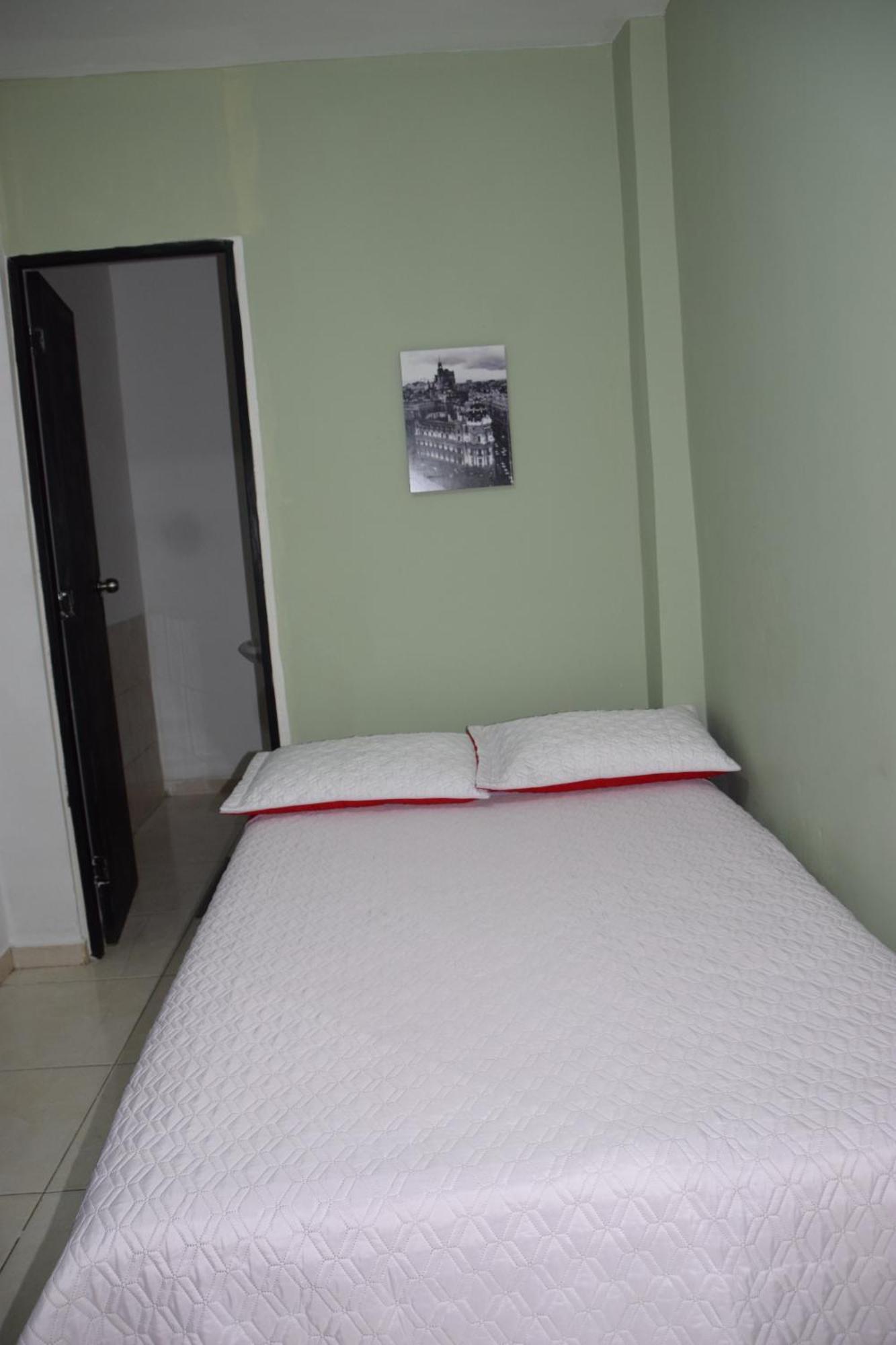 Hotel Barcelona Монтерия Экстерьер фото