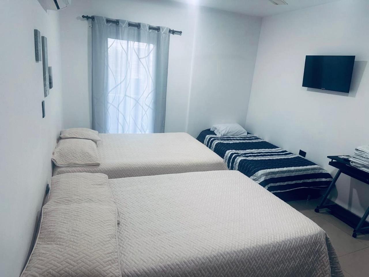 Hotel Barcelona Монтерия Экстерьер фото