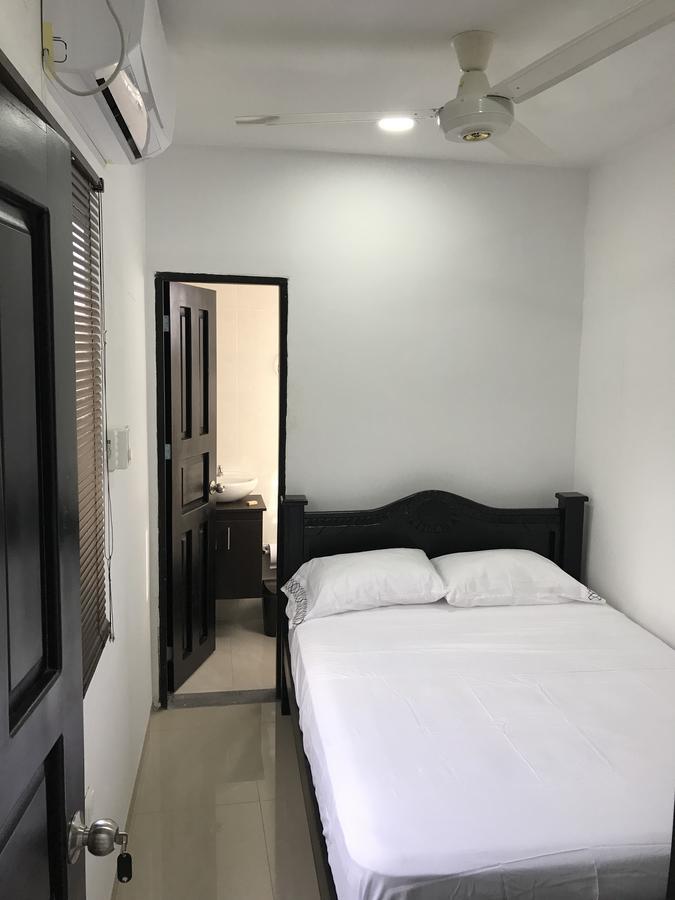 Hotel Barcelona Монтерия Экстерьер фото