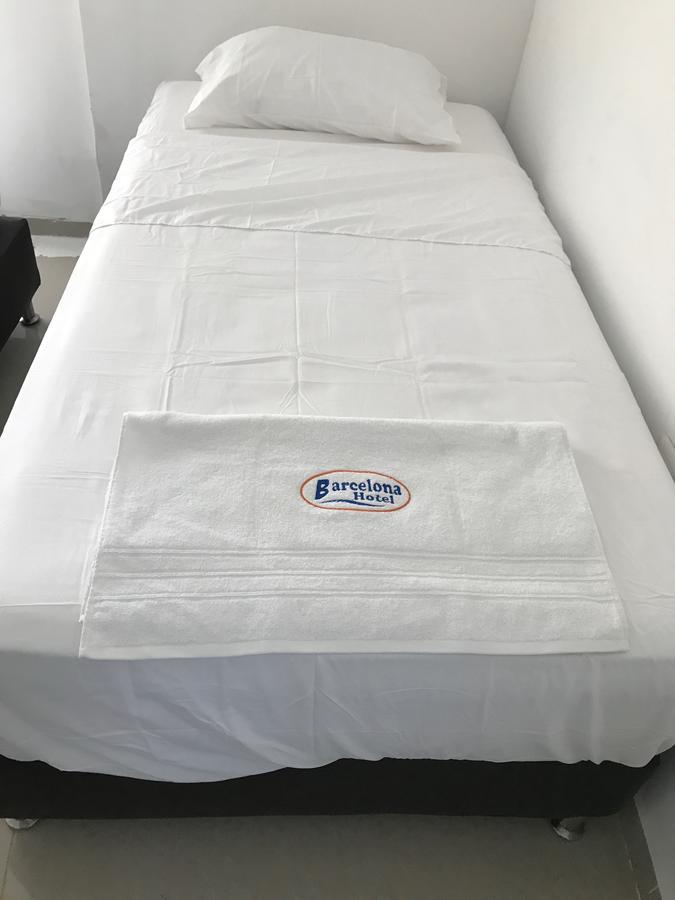 Hotel Barcelona Монтерия Экстерьер фото